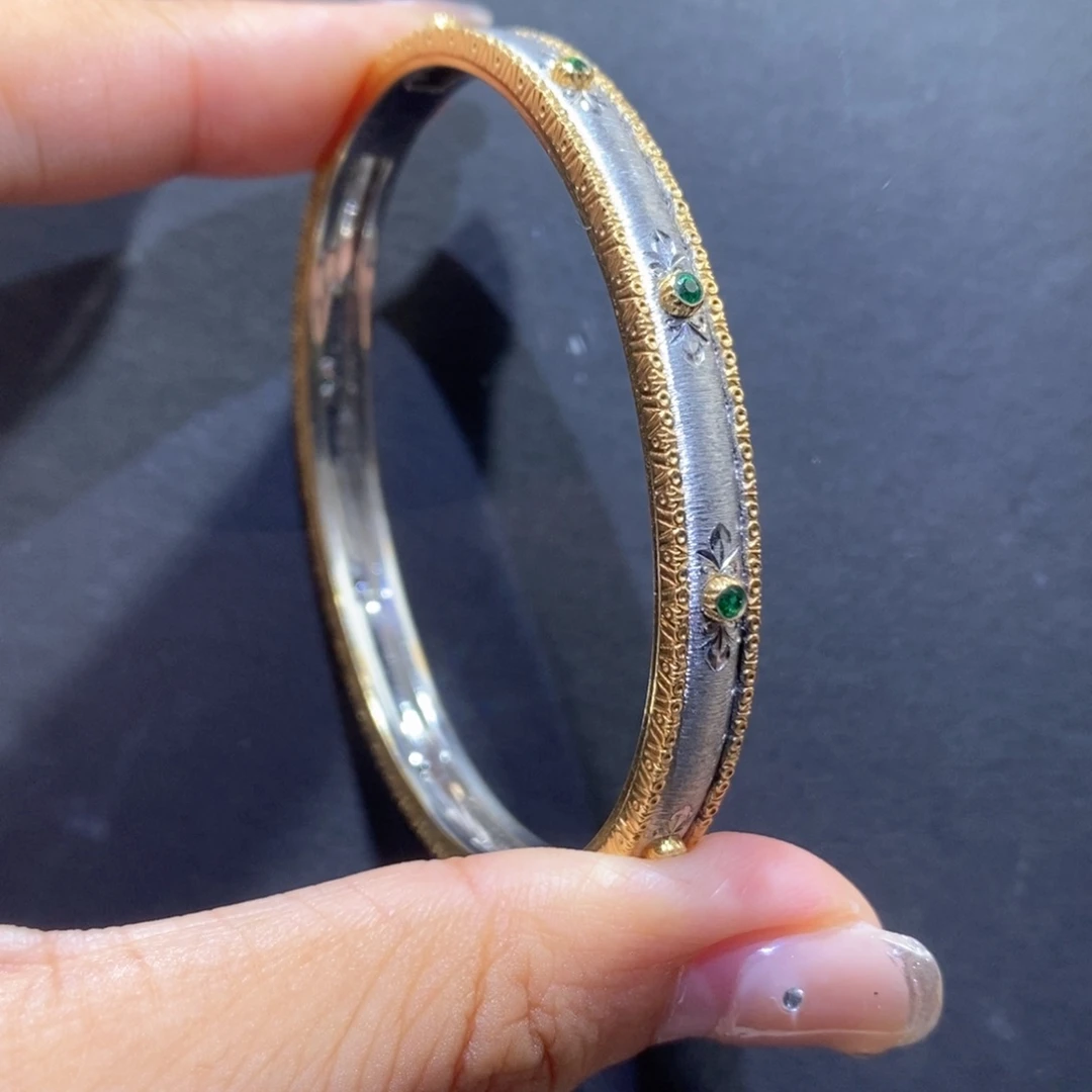 钻石手镯18K金镶嵌k黄k白祖母绿雕花手镯
