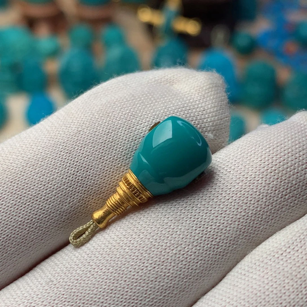 绿松石珠宝奇石18K金镶嵌