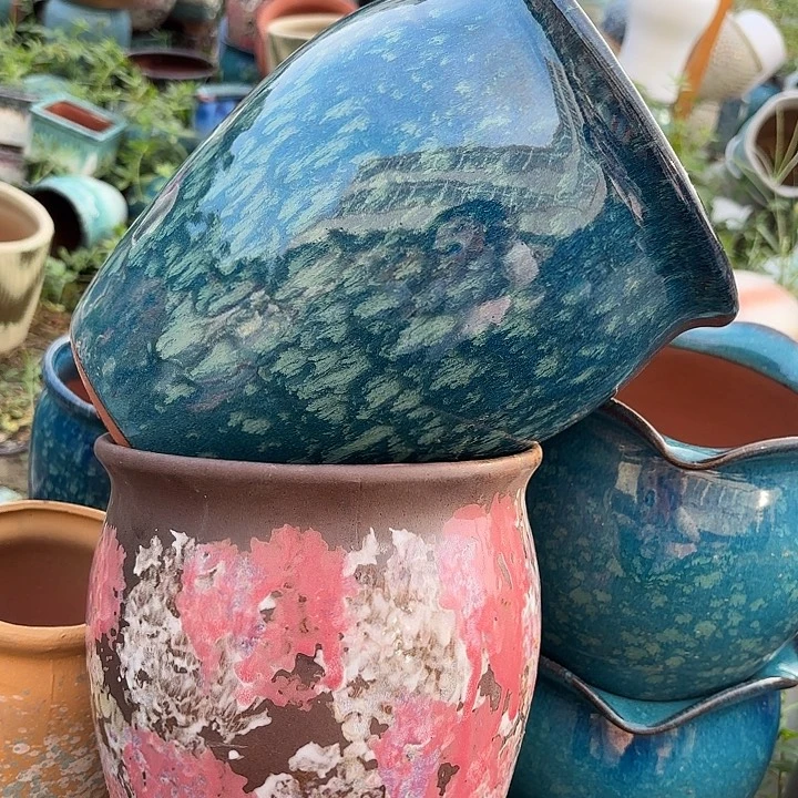 紫砂花盆口18高21。。。。。。。。。。。。