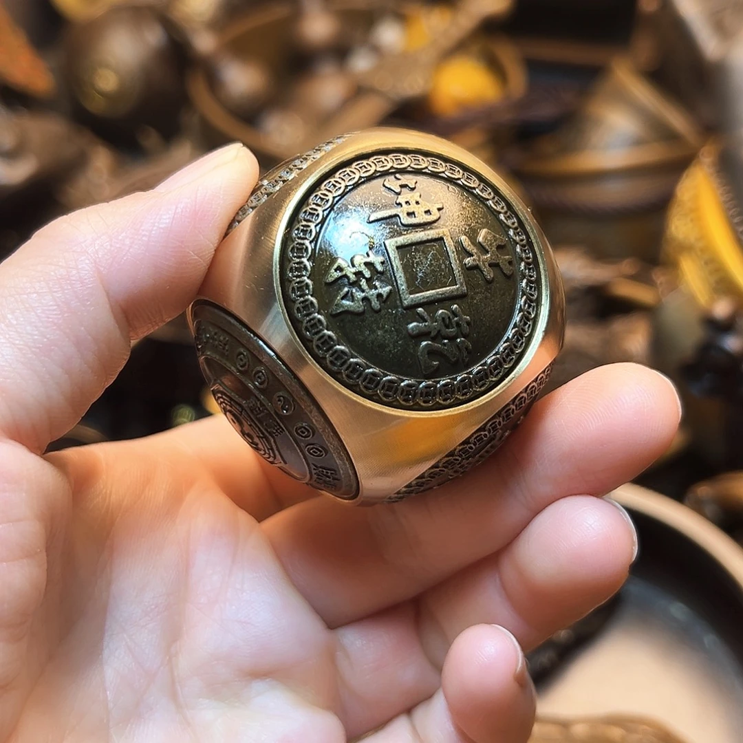 精美铜器工艺品等
