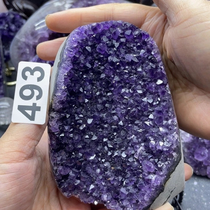 未镶嵌水晶大型摆件（非配饰）