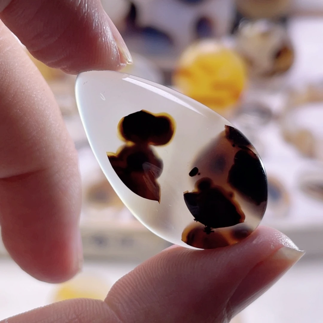 玛瑙/玉髓未镶嵌珠宝奇石