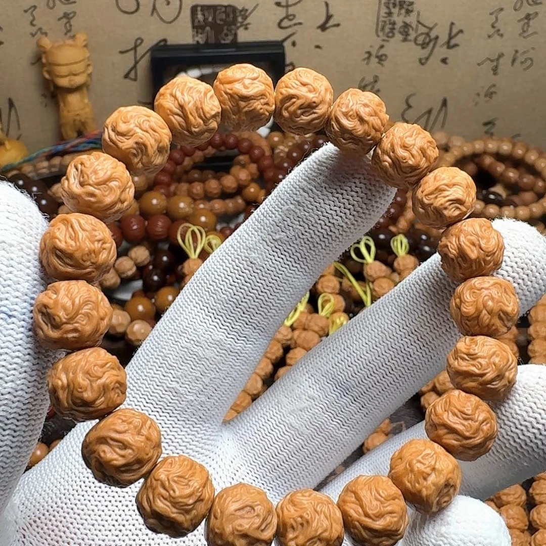 猴头核桃吊坠龙蛇之变