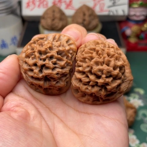 【闪购商品】把件文玩核桃38秦闷