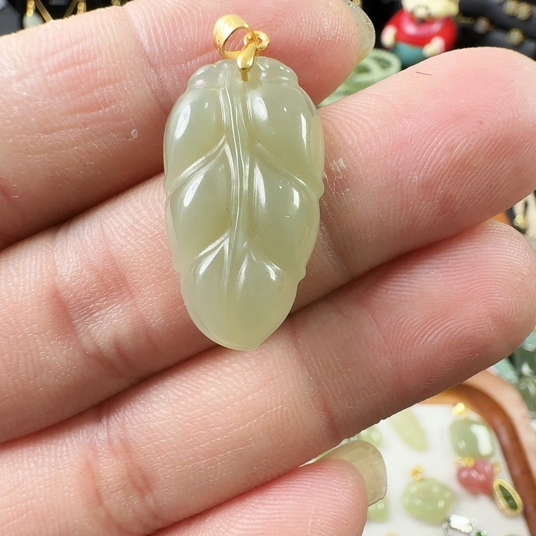 唯***一和田玉（糖玉）未镶嵌颈饰