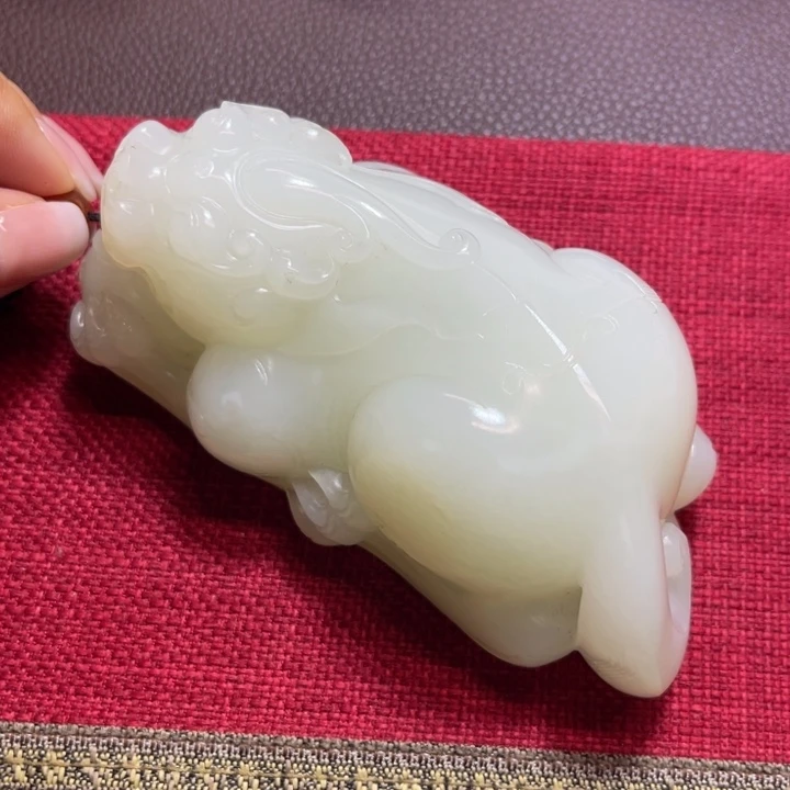 和田玉把件未镶嵌貔貅