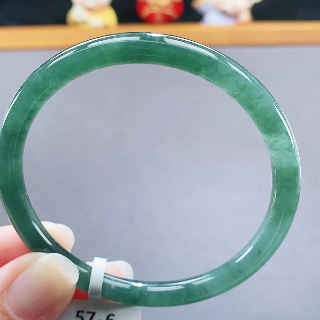 翡翠未镶嵌手镯67