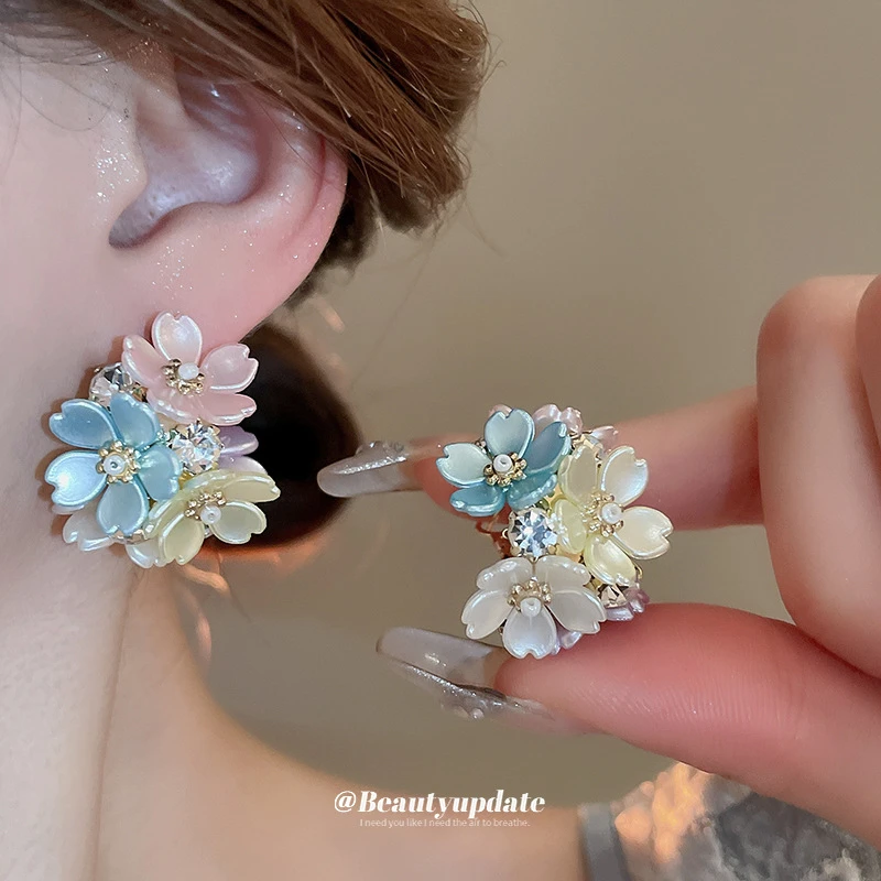 合金耳饰 多巴胺花朵彩色花球耳钉甜美高级感百搭时尚小众耳饰