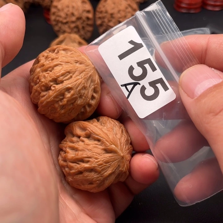 把件桃核铁锤39个