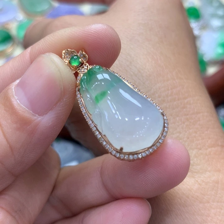 翡翠18K金镶嵌吊坠(不含链)