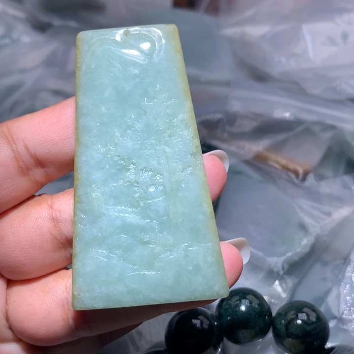 翡翠未镶嵌颈饰保真天然A货翡翠