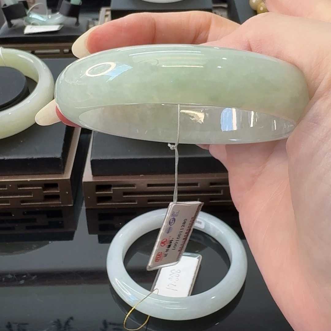 翡翠手镯未镶嵌天然翡翠饰品带证书