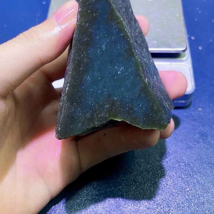未镶嵌和田玉（糖玉）珠宝半成品