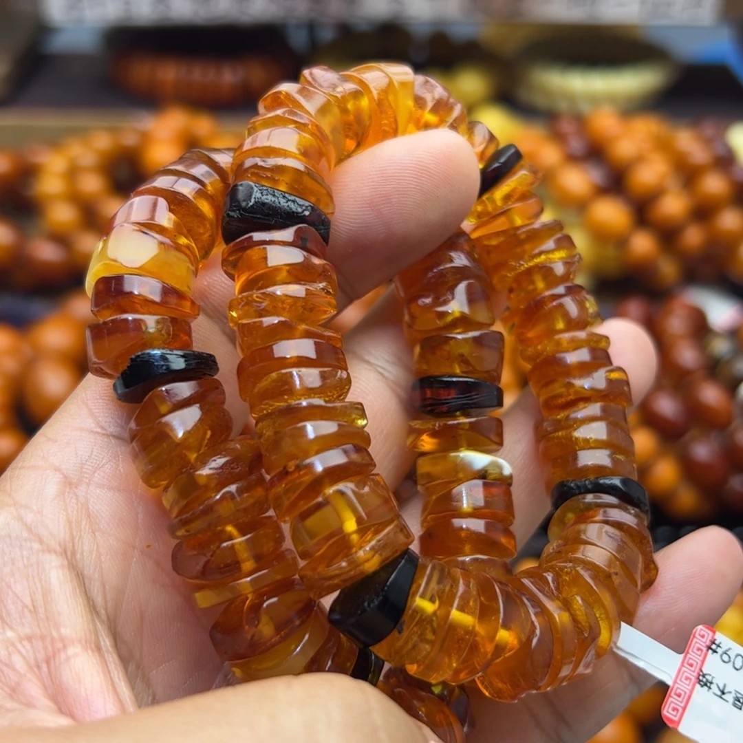 琥珀未镶嵌珠宝奇石多样性发其一