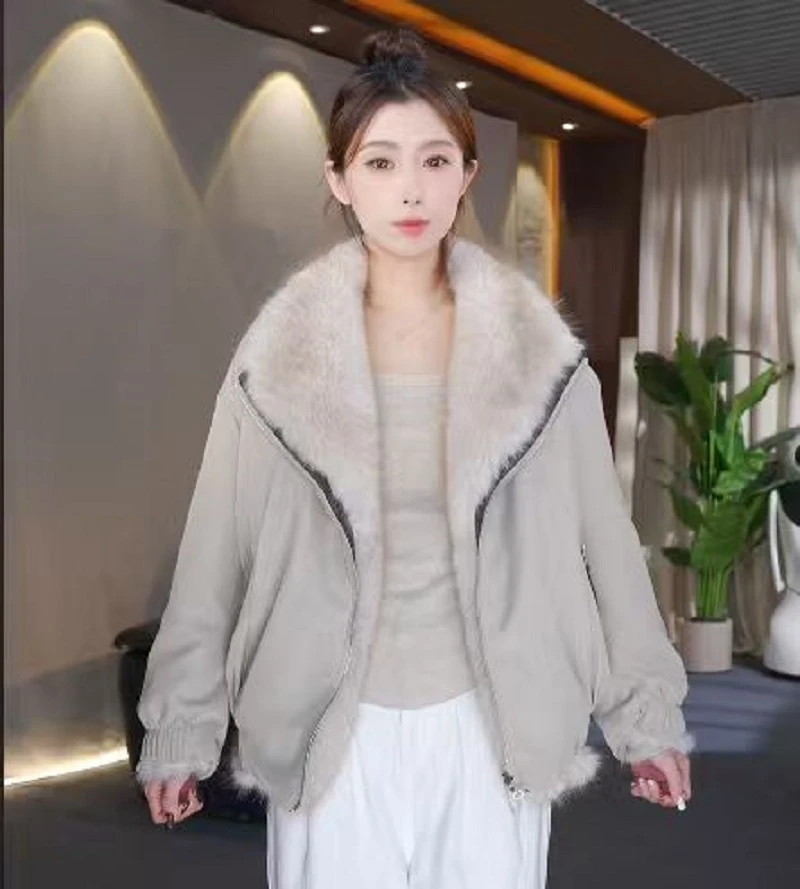 双面穿座山雕短款冬季加绒款长袖翻领女时尚休闲风
