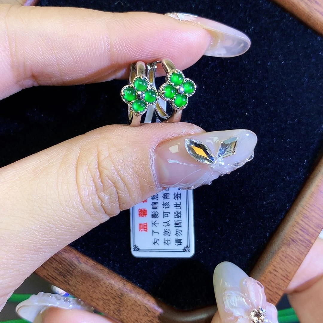 翡翠耳饰银S925镶嵌天然翡翠蛋面耳包