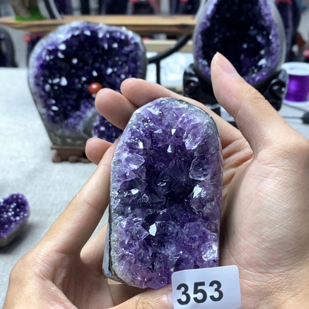 未镶嵌大型摆件（非配饰）水晶