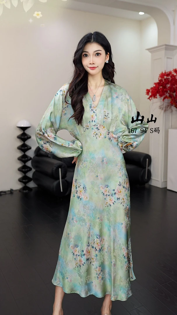 IONOY【香云纱】G263夏季新款灯笼袖印花气质设计师连衣裙禁机洗