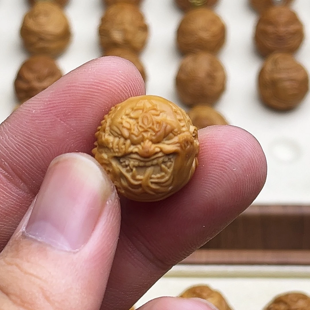 吊坠猴头核桃吞噬蛇女17.18