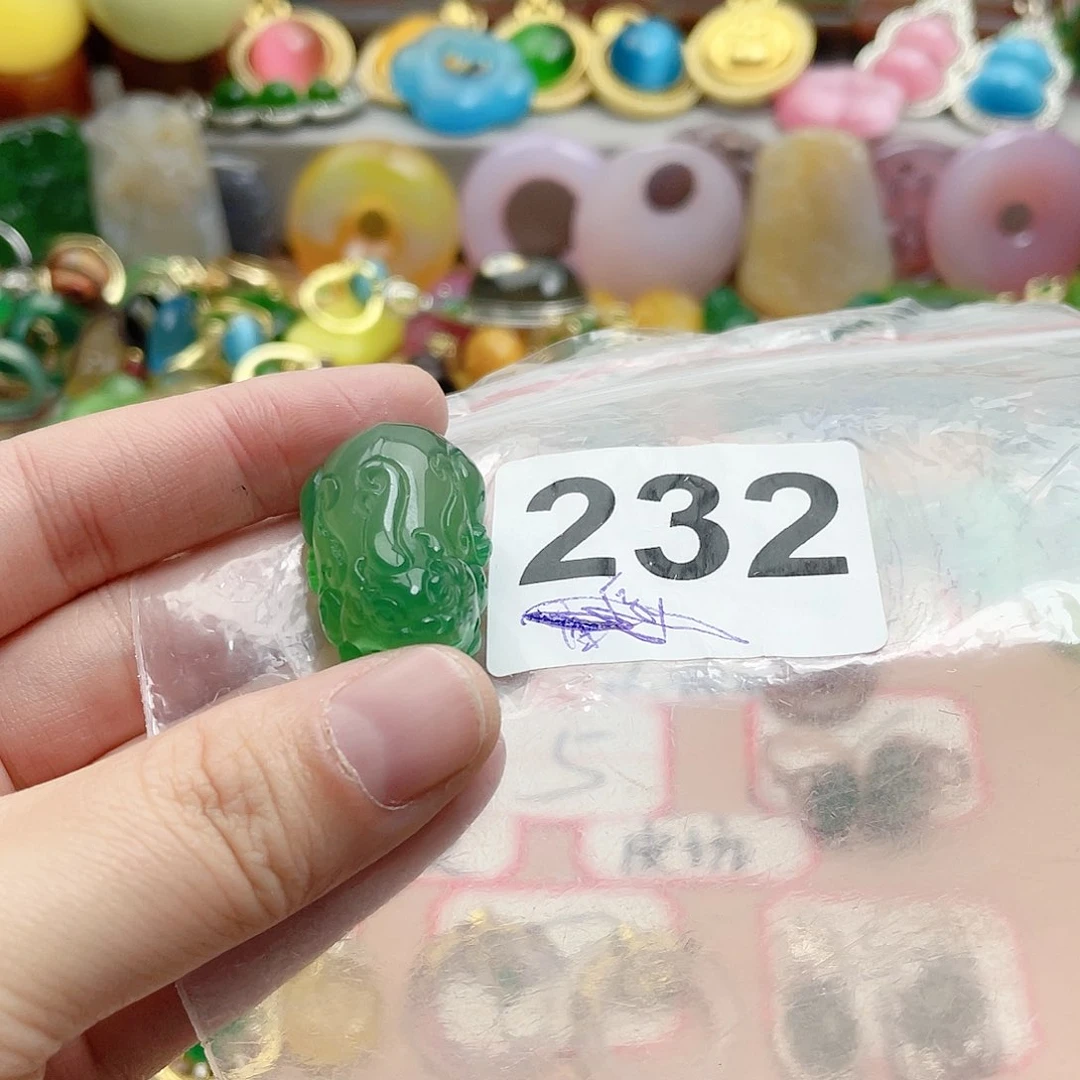 合金颈饰玛瑙/玉髓臻**源