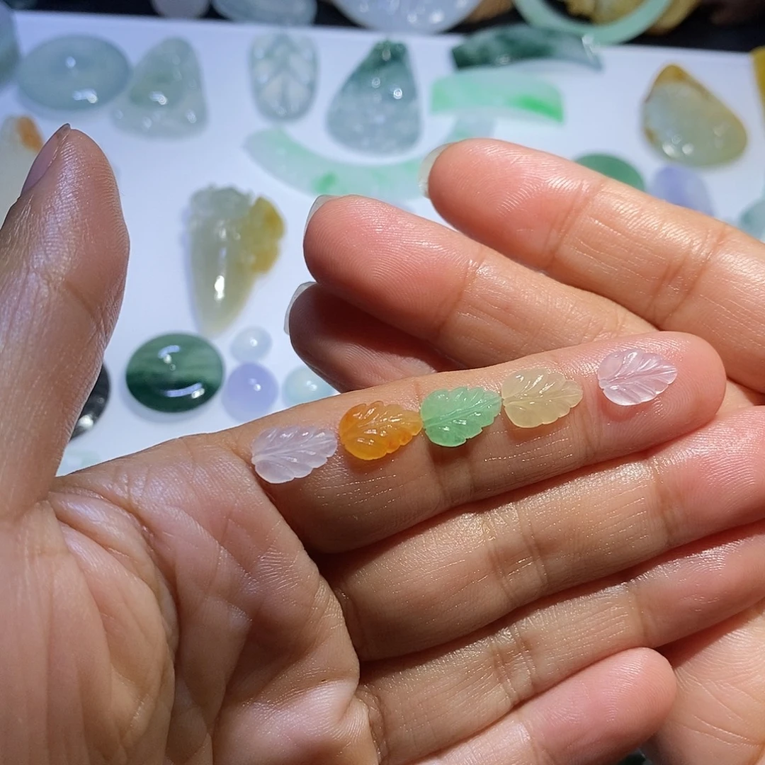 未镶嵌定制翡翠叶子