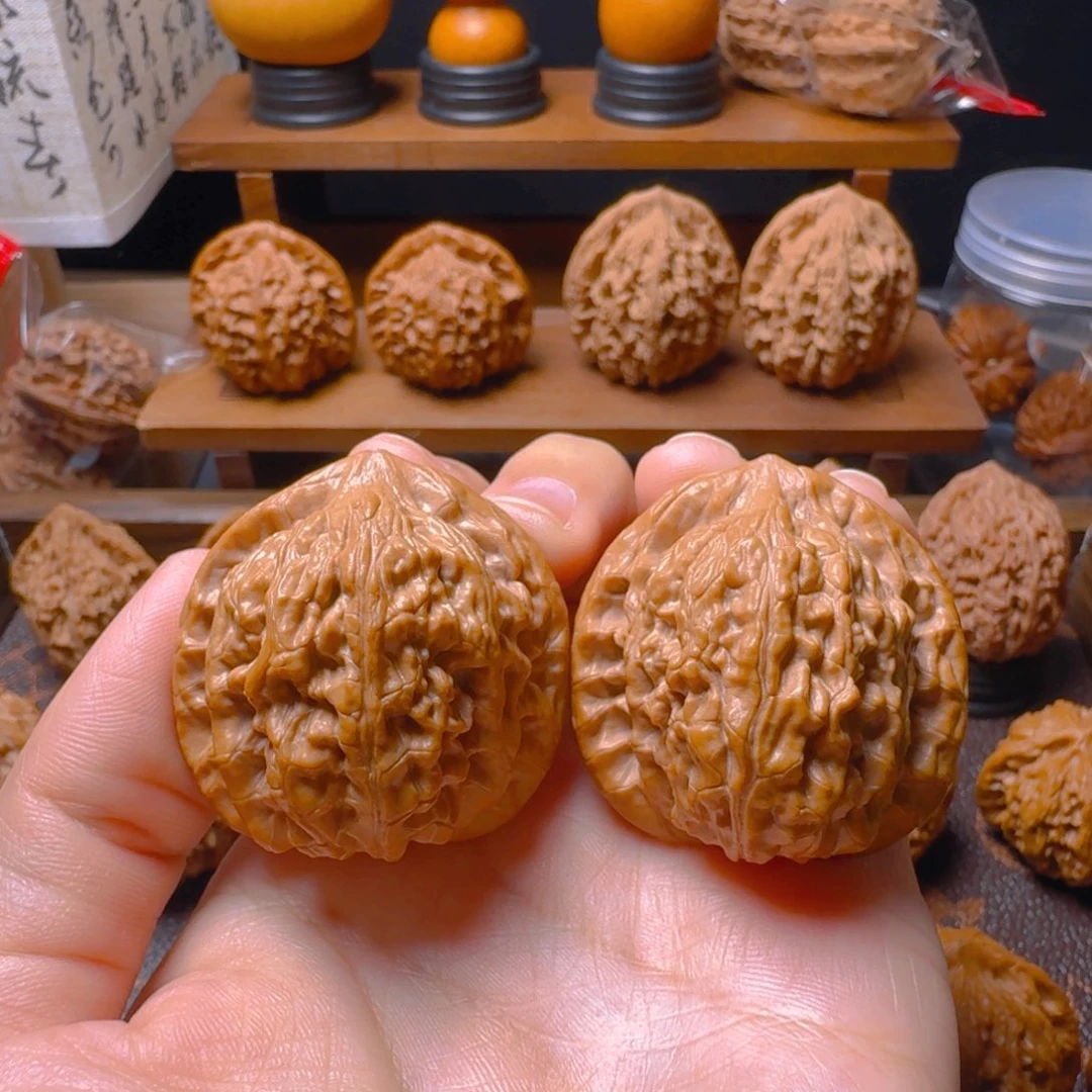 文玩核桃把件望月