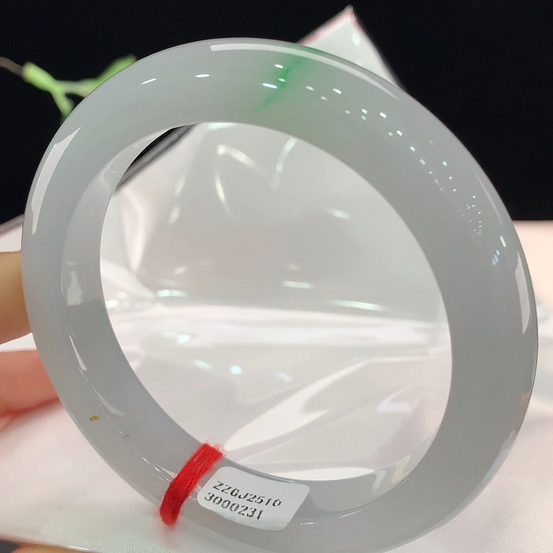 翡翠未镶嵌手镯0231