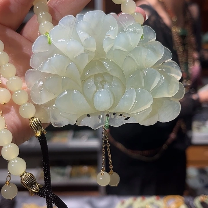 未镶嵌岫玉毛衣链