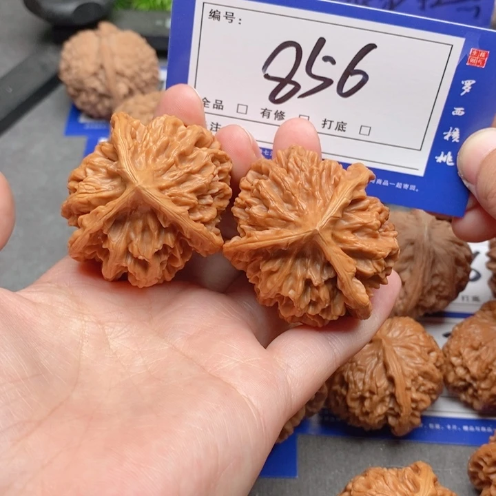把件桃核45帝王三棱856号牌