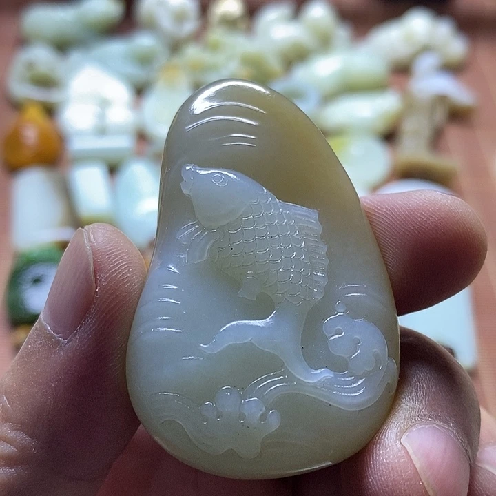 和田玉未镶嵌挂件