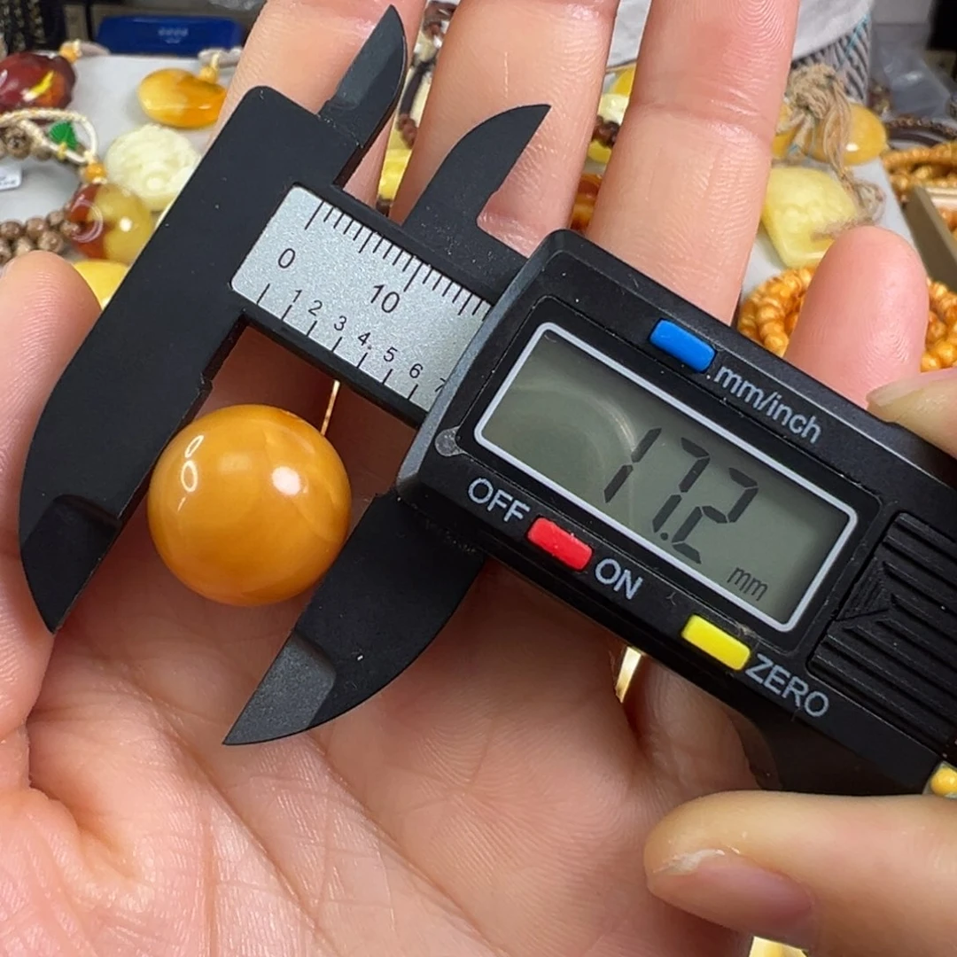 蜜蜡裸石未镶嵌蜜蜡
