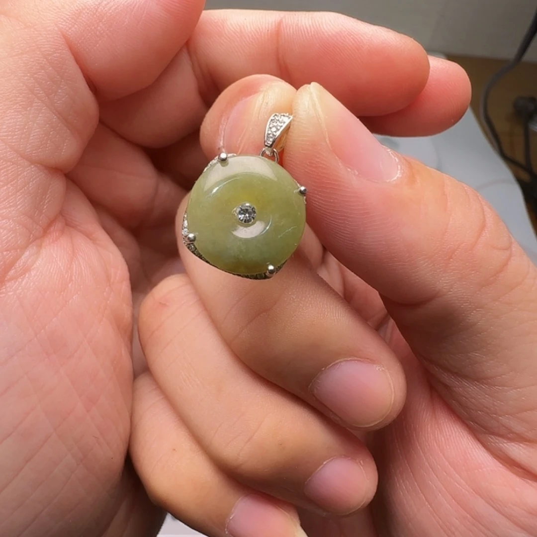 翡翠银S925镀金镶嵌颈饰
