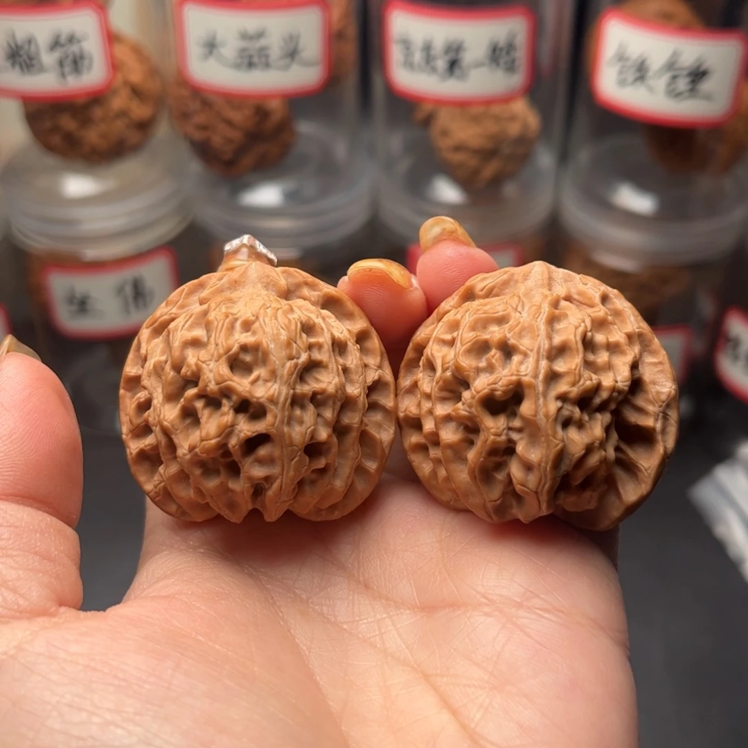 文玩核桃把件老树苹果41全品