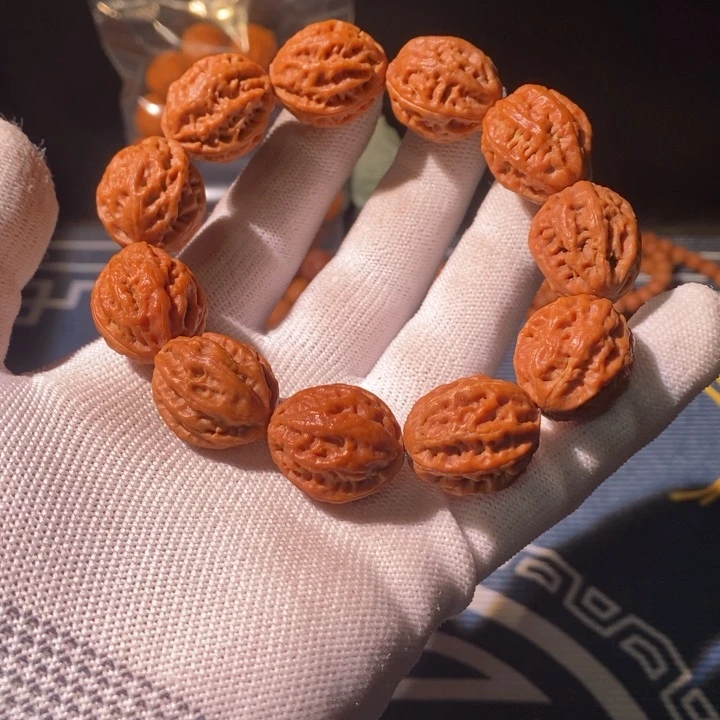 文玩核桃手串……57