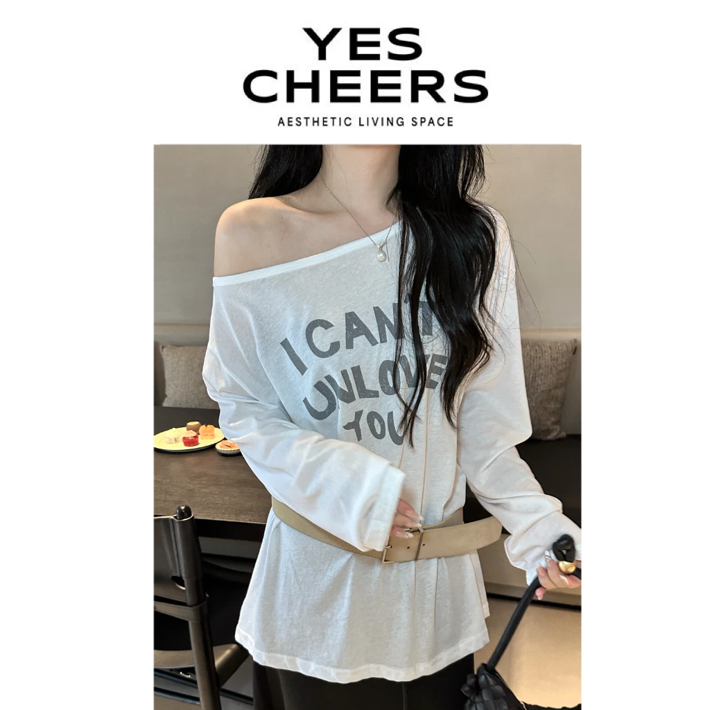 悦是YES CHEERS【露思斜肩T】松弛字母斜肩T 8459