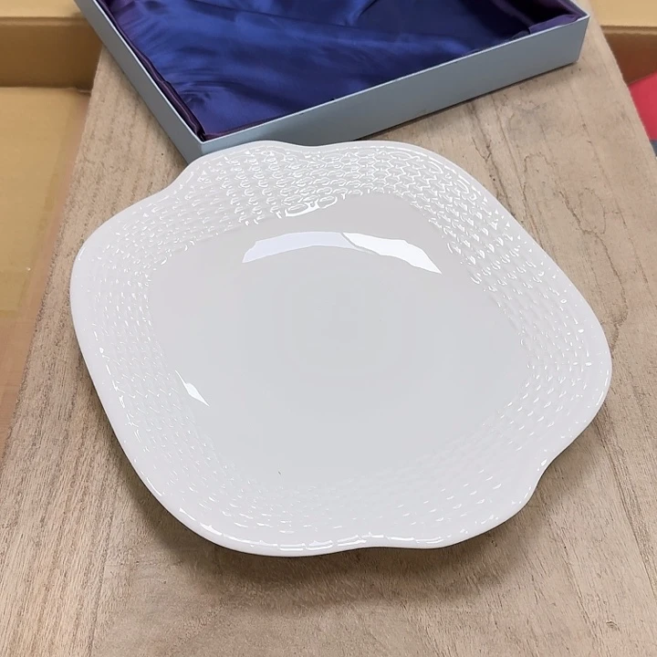 瓷片噗哈哈哈哈哈哈哈哈哈我笑