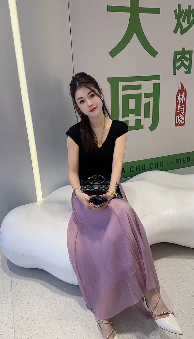 炫彩阁25158【针织上衣搭配半身长裙】