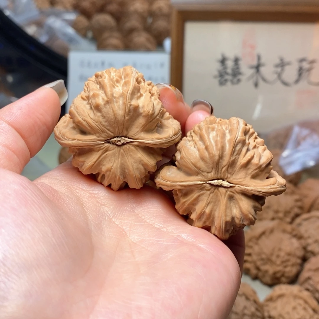 文玩核桃把件43三角白