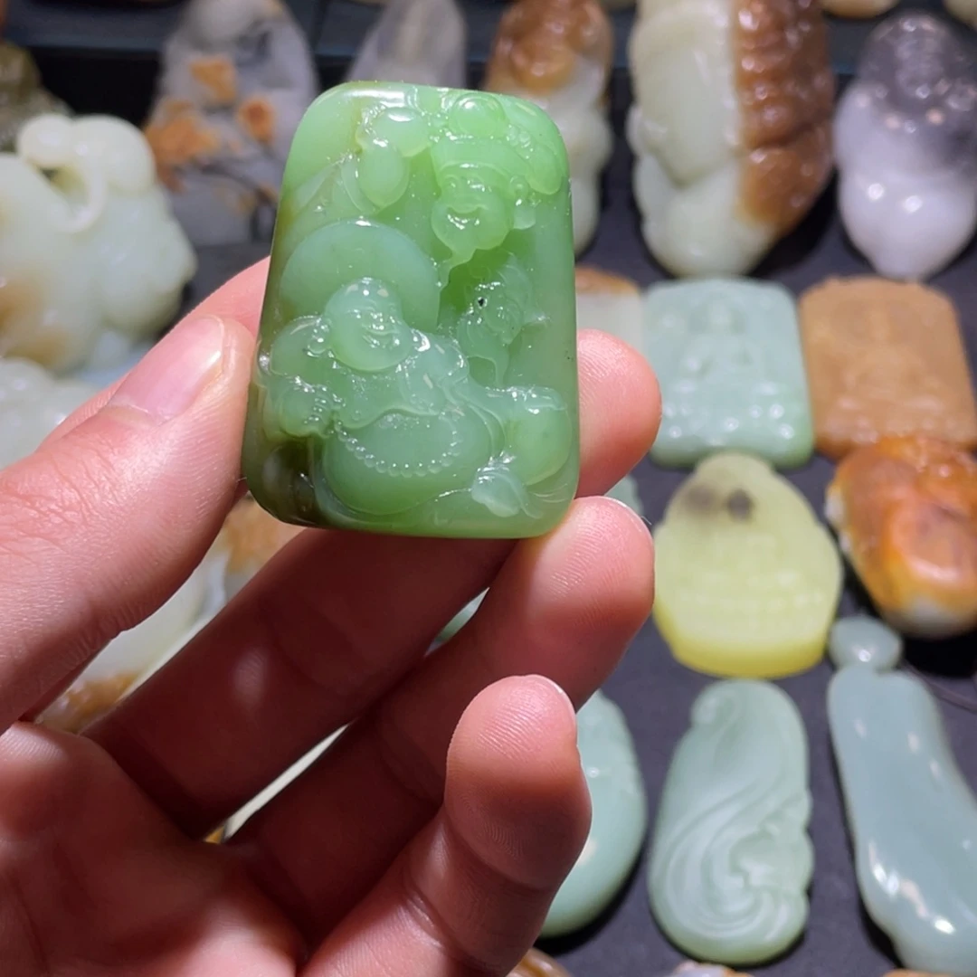 和田玉未镶嵌挂件