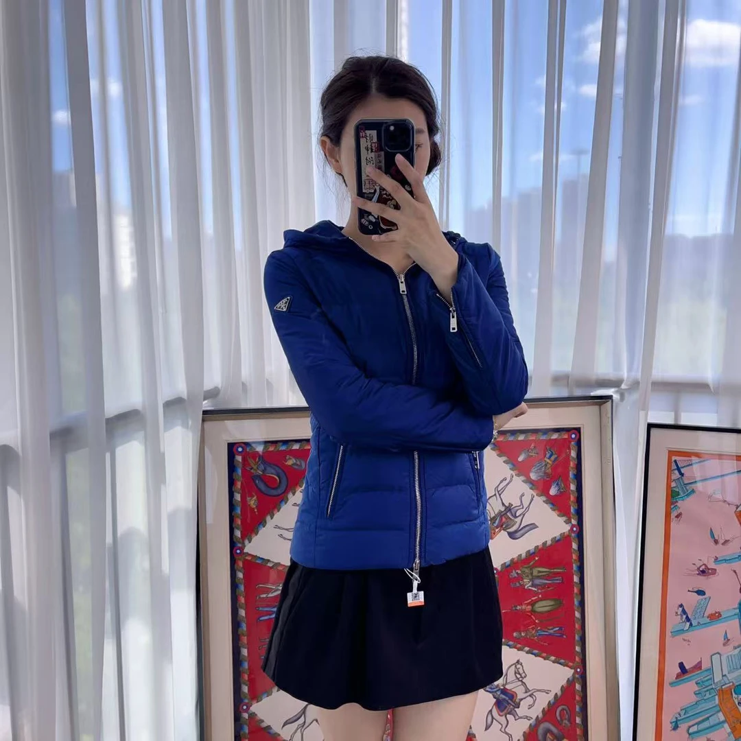 95新 Prada/普拉达 麦殿/连帽羽绒服38码蓝色/250623CYE9K01