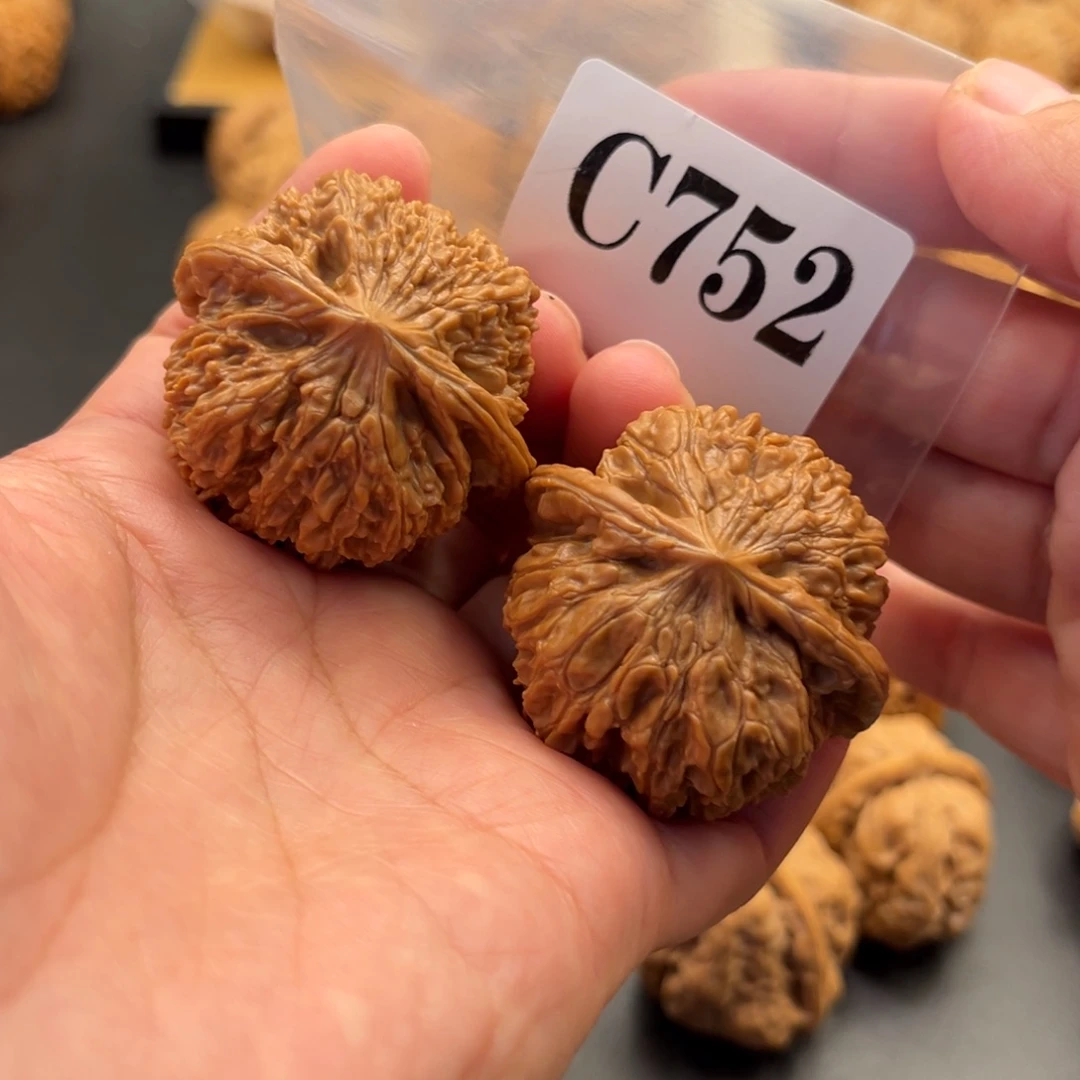 @***️文玩核桃把件137全品，41