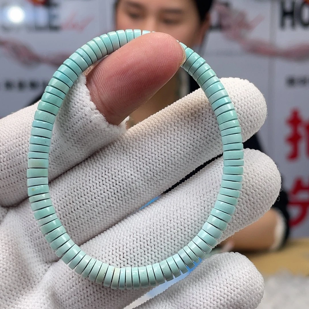 绿松石未镶嵌挂件