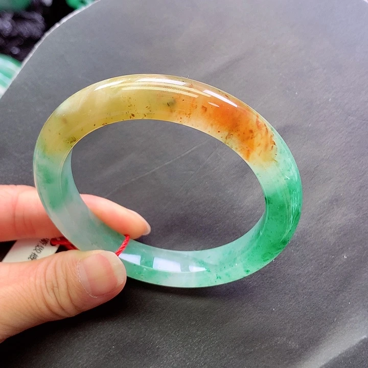 未镶嵌手镯石英质玉