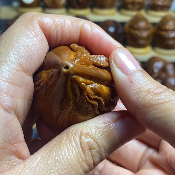 【闪购商品】香榧木迷**林橄榄核雕刻瑕疵手工三面