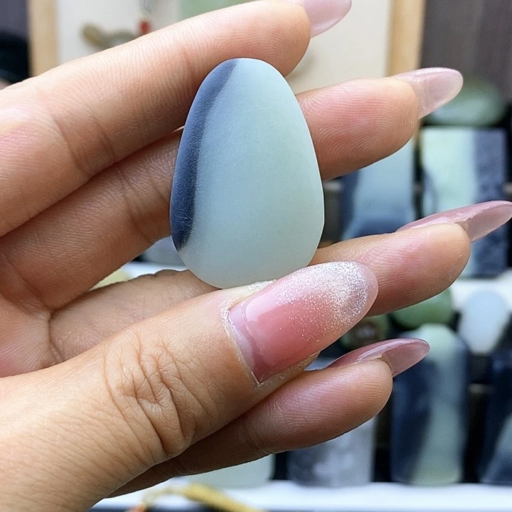 和田玉未镶嵌颈饰青花平安无事牌