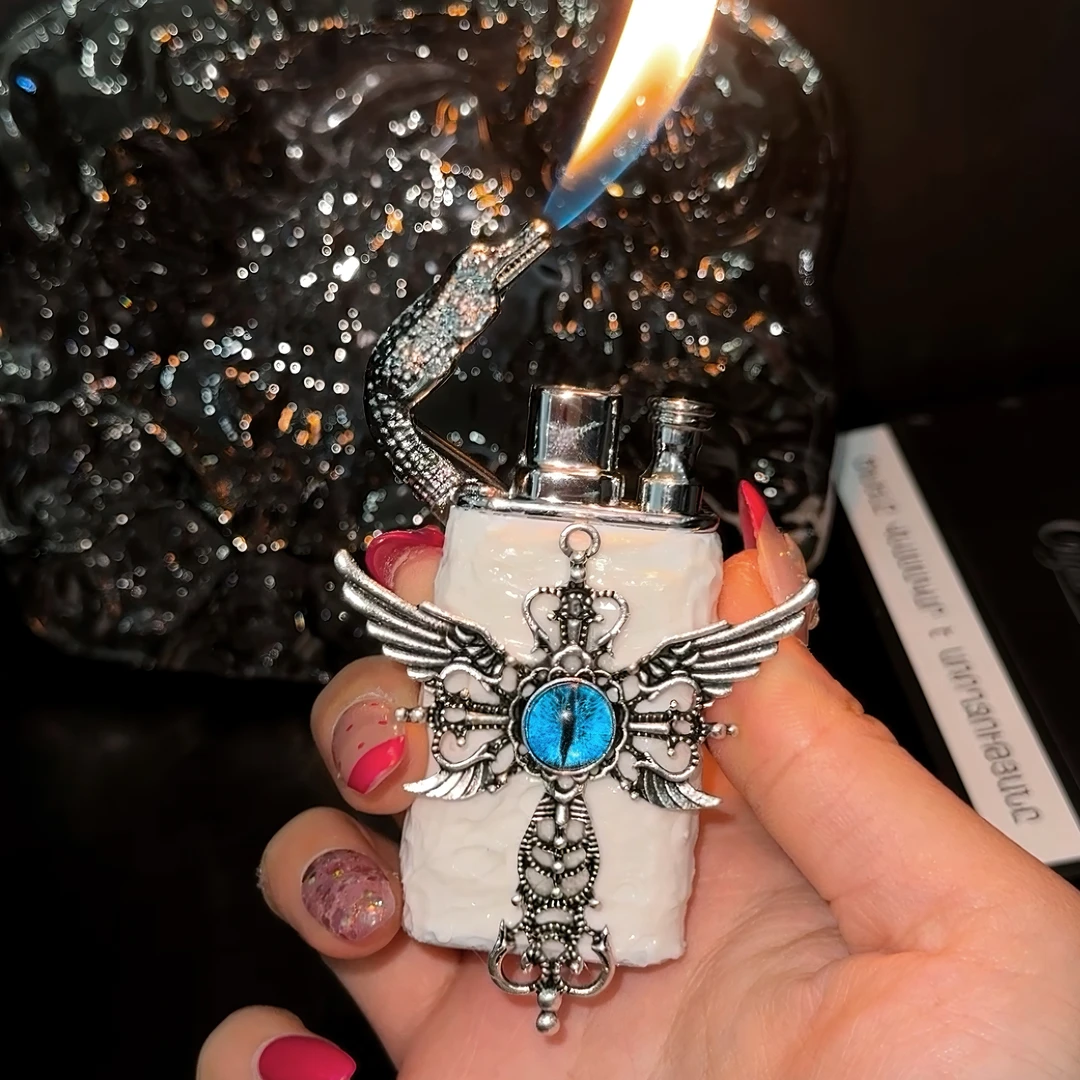 【简界】蓝瞳羽翼作火机纯手工制作双火朋克亚文化小众礼物ins