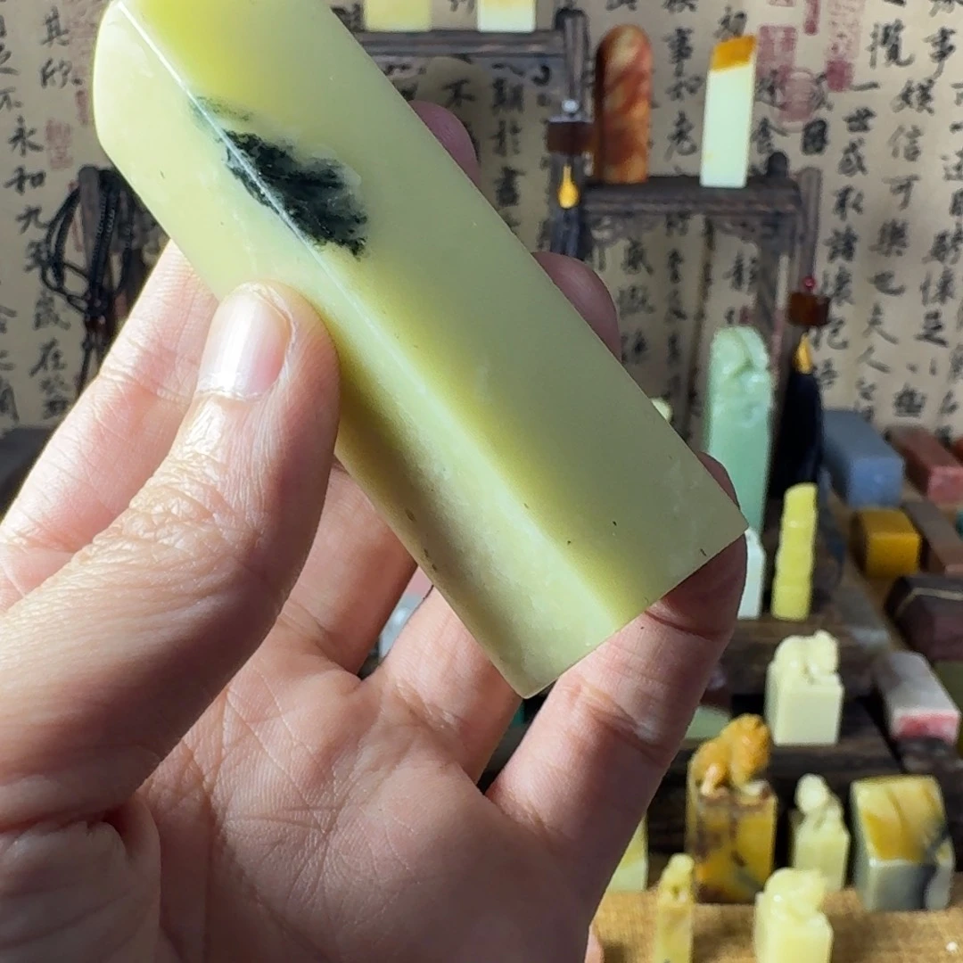 印石青田石青田皮蛋绿