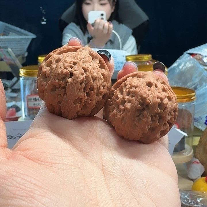 吊坠桃核皇家正圆36尺