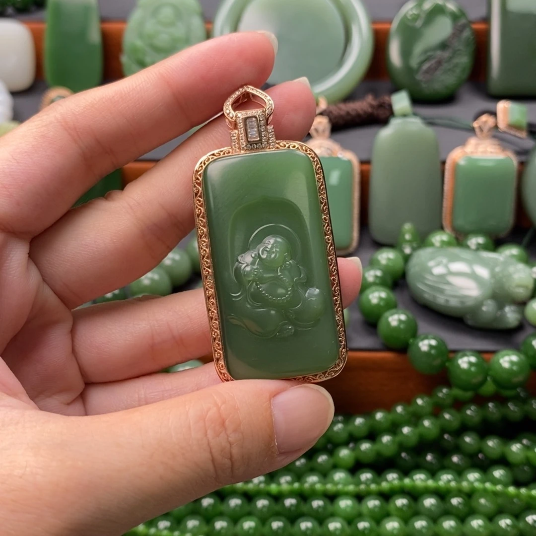 和田玉（碧玉）18K金镶嵌颈饰碧玉佛牌