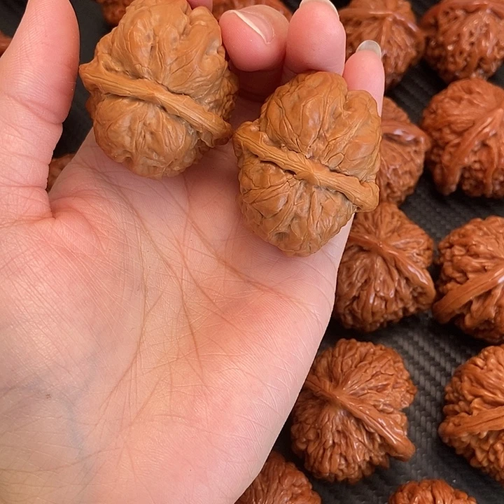 把件文玩核桃37蛤麻